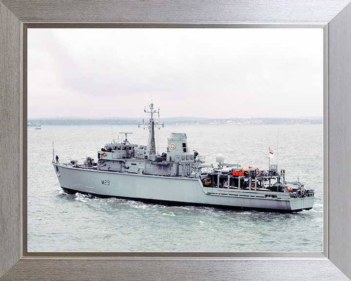 HMS Brecon (M29) Royal Navy Hunt Class Mine Warfare Vessel Leaving Portsmouth Photo Print Wall Art Decor Posters, Prints, & Visual Artwork Hampshire Prints 10 x 8 Silver Frame No