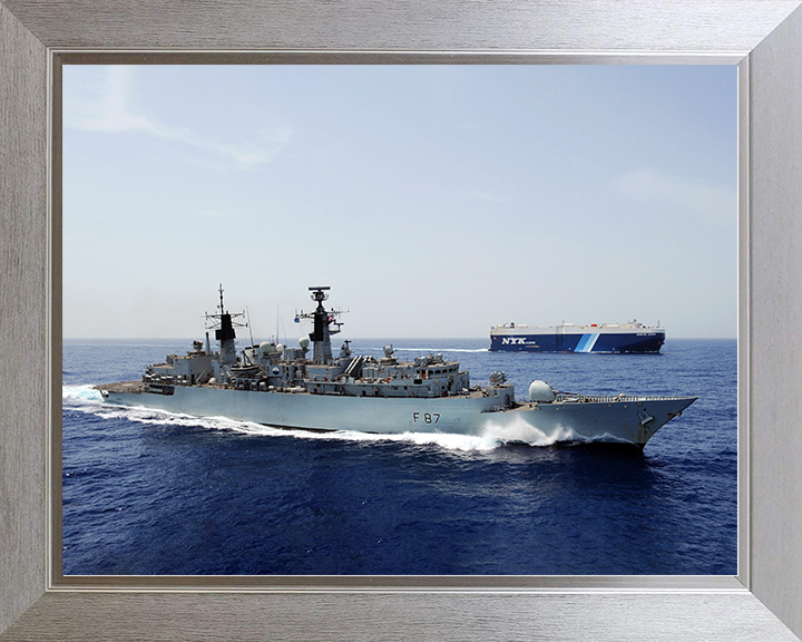 HMS Chatham (F87) Royal Navy Type 22 Frigate Underway Starboard View Photo Print Wall Art Decor Posters, Prints, & Visual Artwork Hampshire Prints 10 x 8 Silver Frame No