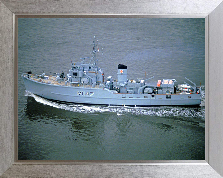 HMS Hubberston M1147 | Photo Print | Framed Print | Ton Class | Minesweeper | Royal Navy Posters, Prints, & Visual Artwork Hampshire Prints