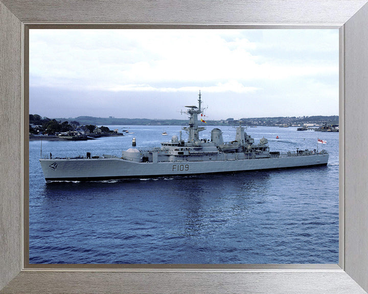 HMS Leander F109 | Photo Print | Framed Print | Leander Class | Frigate | Royal Navy Hampshire Prints