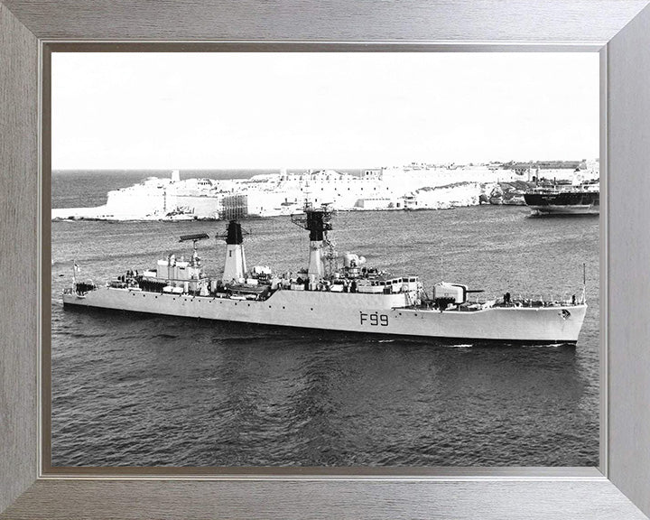 HMS Lincoln F99 | Photo Print | Framed Print | Salisbury Class | Frigate | Royal Navy Hampshire Prints