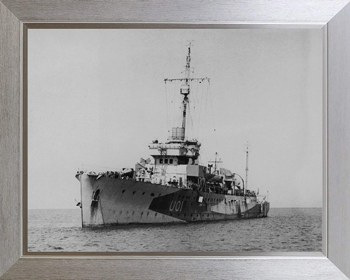 HMS Bridgewater (U01) Photo Print - at Sea 1942 - Royal Navy Bridgewater Class Sloop Posters, Prints, & Visual Artwork Hampshire Prints 10 x 8 Silver Frame No