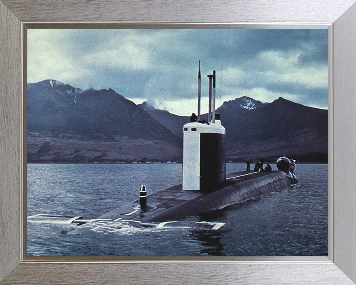 HMS Repulse (S23) Photo Print - Firth of Clyde 1979 - Royal Navy Resolution Class Submarine Hampshire Prints 10 x 8 Silver Frame No