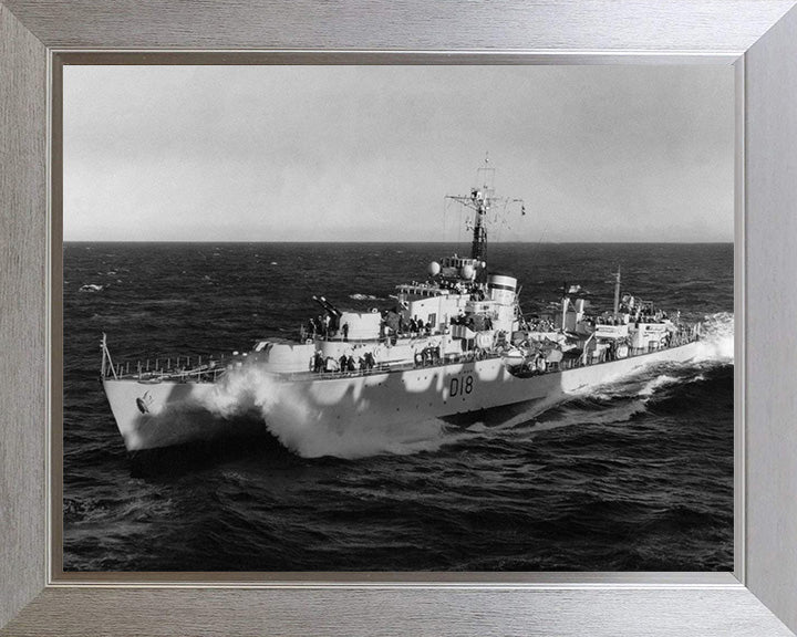 HMS St. Kitts D18 | Photo Print | Framed Print | Battle Class | Destroyer | Royal Navy Hampshire Prints