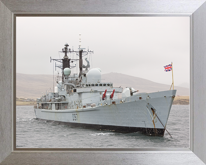 HMS Edinburgh (D97) Royal Navy Type 42 Destroyer Sitting at Anchor Photo Print Wall Art Decor Posters, Prints, & Visual Artwork Hampshire Prints 10 x 8 Silver Frame No