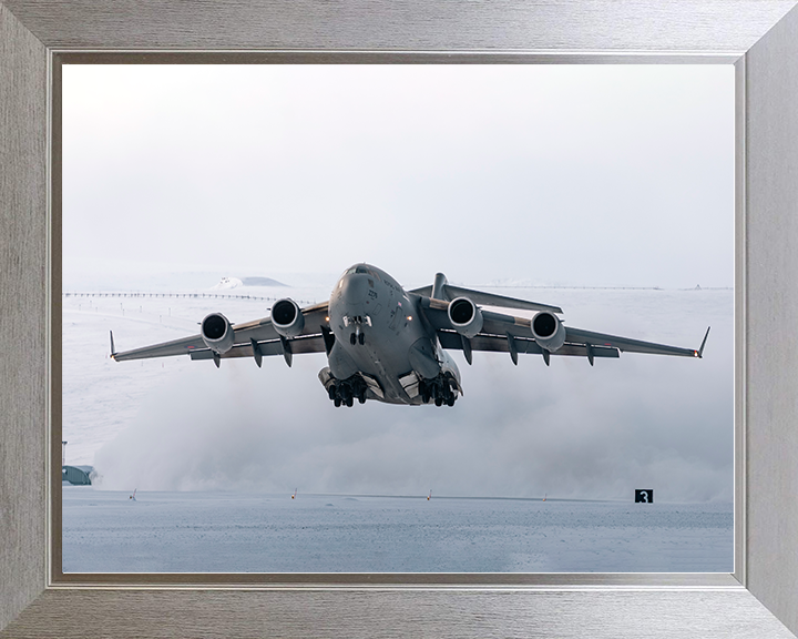 RAF C-17 Globemaster Takeoff Canada 2026 Photo Print Royal Air Force Aircraft Wall Art Aviation Posters, Prints, & Visual Artwork Hampshire Prints 10 x 8 Silver Frame No