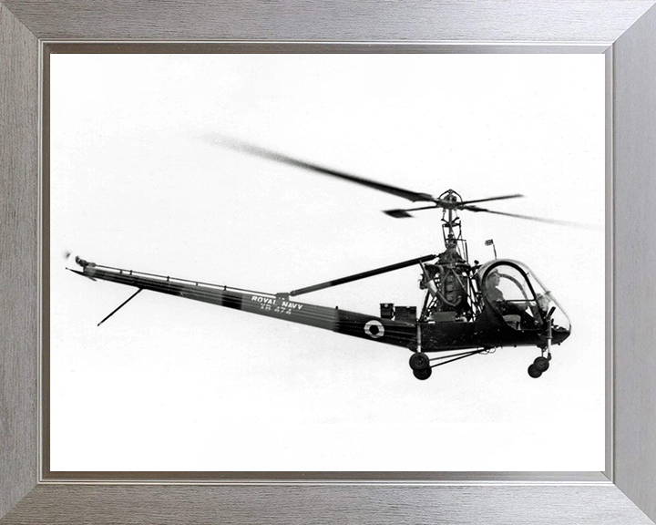 Hiller UH-12E Helicopter 1953 Photo Print - Royal Navy Aircraft Hampshire Prints 10 x 8 Silver Frame No