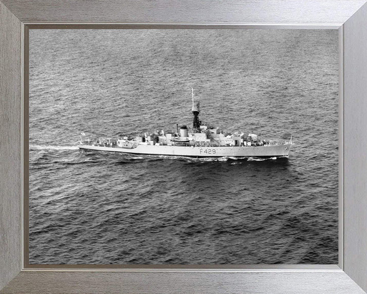 HMS Loch Fyne K429 | Photo Print | Framed Print | Loch Class | Frigate | Royal Navy Hampshire Prints