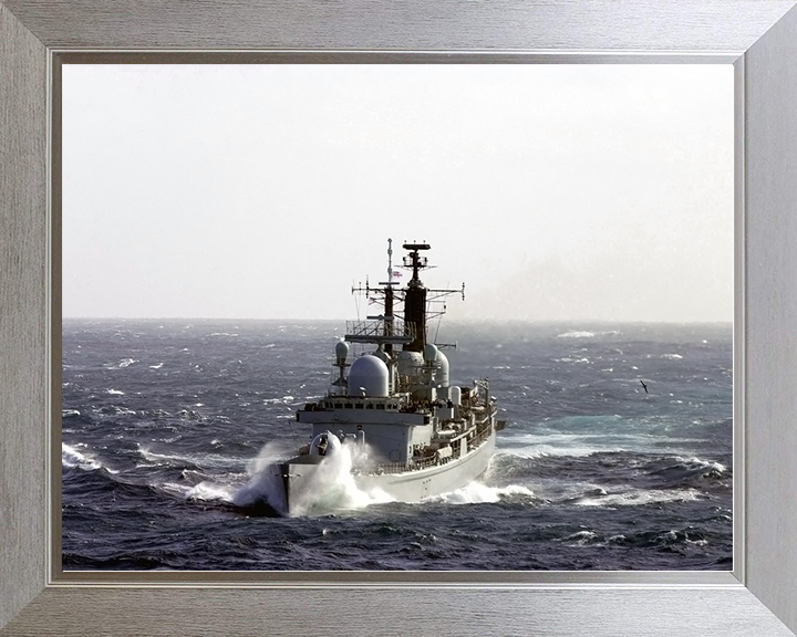 HMS Edinburgh (D97) Royal Navy Type 42 Destroyer Heavy Seas Photo Print Wall Art Decor Posters, Prints, & Visual Artwork Hampshire Prints 10 x 8 Silver Frame No