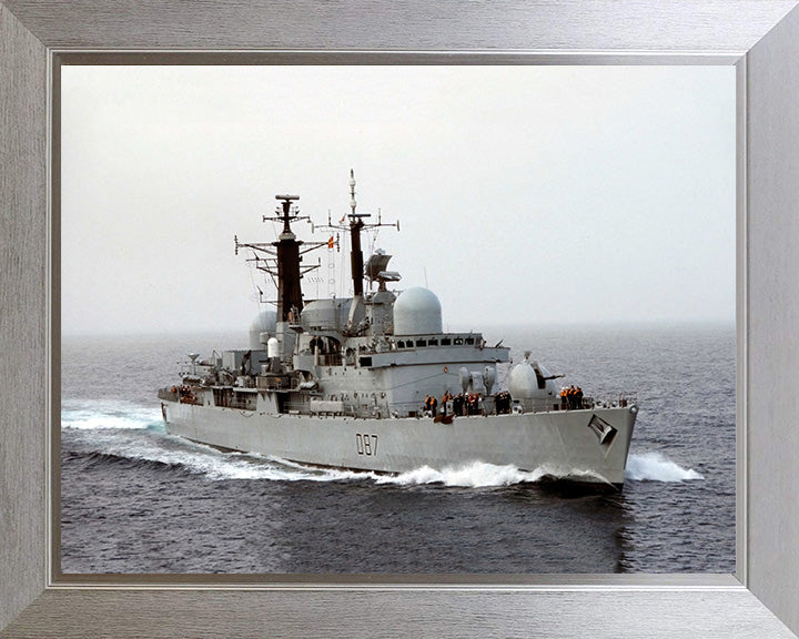 HMS Newcastle D87 Royal Navy Type 42 destroyer Photo Print or Framed Photo Print - Hampshire Prints