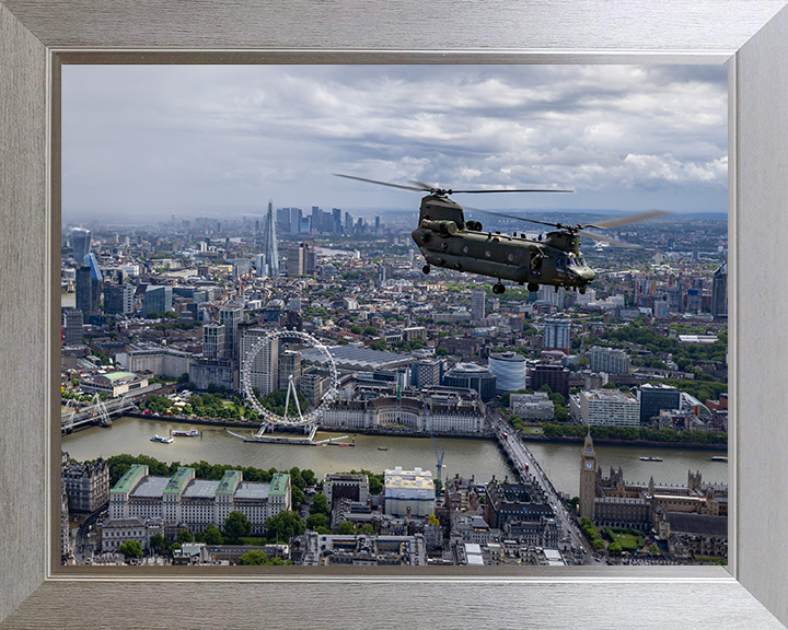 RAF Chinook Helicopter Over London Photo Print - Royal Air Force Aircraft Hampshire Prints 10 x 8 Silver Frame No