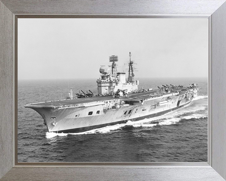 HMS Eagle (R05) Royal Navy Audacious Class Aircraft Carrier Flight Deck View Photo Print Wall Art Decor Posters, Prints, & Visual Artwork Hampshire Prints 10 x 8 Silver Frame No