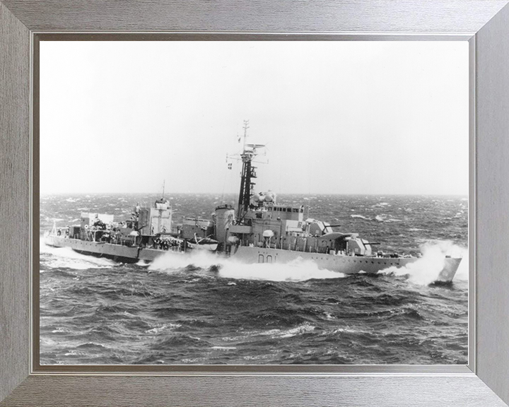 HMS Caprice (D01) Royal Navy C Class Destroyer In Heavy Seas Photo Print Wall Art Decor Posters, Prints, & Visual Artwork Hampshire Prints 10 x 8 Silver Frame No