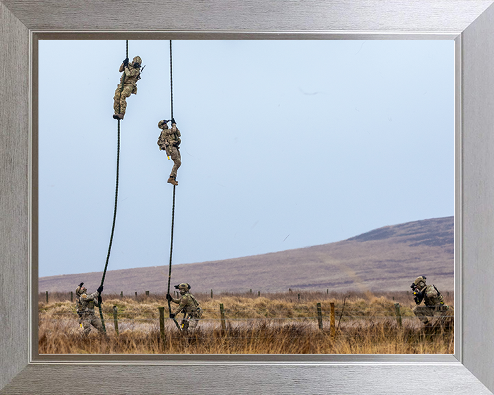 Royal Marines Commandos Fast Rope from a Chinook 2026 Photo Print 42 Commando Wall Art Military Decor Posters, Prints, & Visual Artwork Hampshire Prints 10 x 8 Silver Frame No