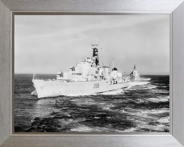 HMS Decoy (D106) Photo Print - At Sea - Royal Navy Daring Class Destroyer Hampshire Prints 10 x 8 Silver Frame No