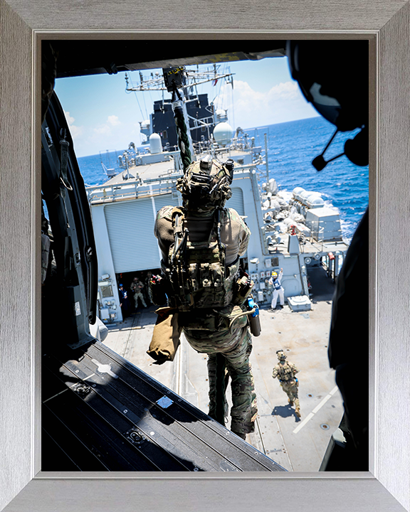 Royal Marine Commando Fast Rope from a Merlin Photo Print - 42 Commando Hampshire Prints 10 x 8 Silver Frame No