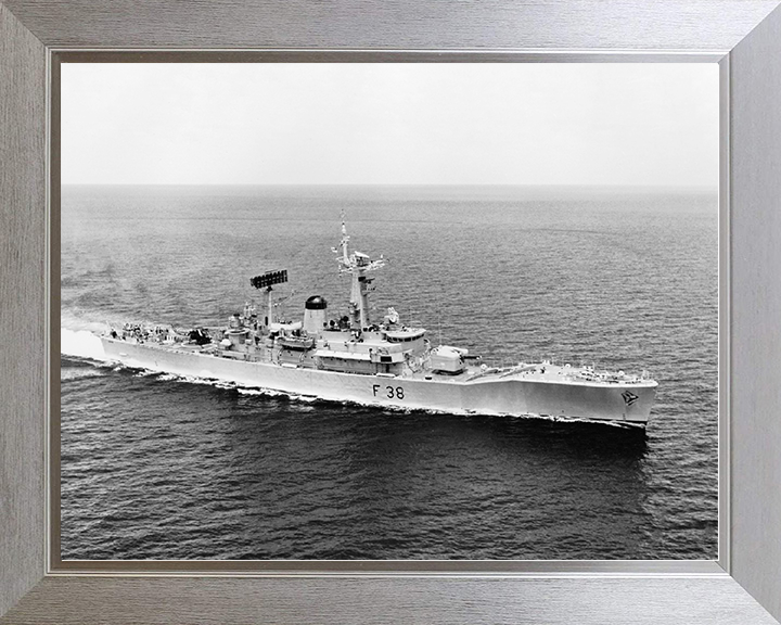 HMS Arethusa (F38) Royal Navy Leander Class Frigate Underway Starboard View Photo Print Wall Art Decor Posters, Prints, & Visual Artwork Hampshire Prints 10 x 8 Silver Frame No