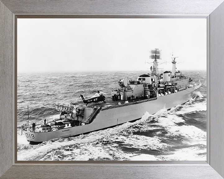 HMS Glamorgan D19 | Photo Print | Framed Print | County Class | Destroyer | Royal Navy Hampshire Prints