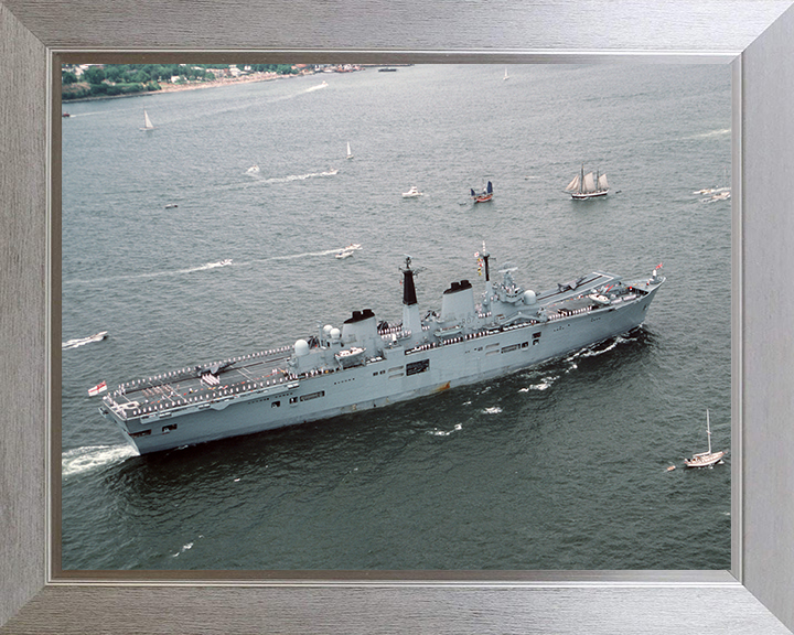 HMS Ark Royal (R07) Photo Print - New York Harbor - Royal Navy Invincible Class Aircraft Carrier Hampshire Prints 10 x 8 Silver Frame No