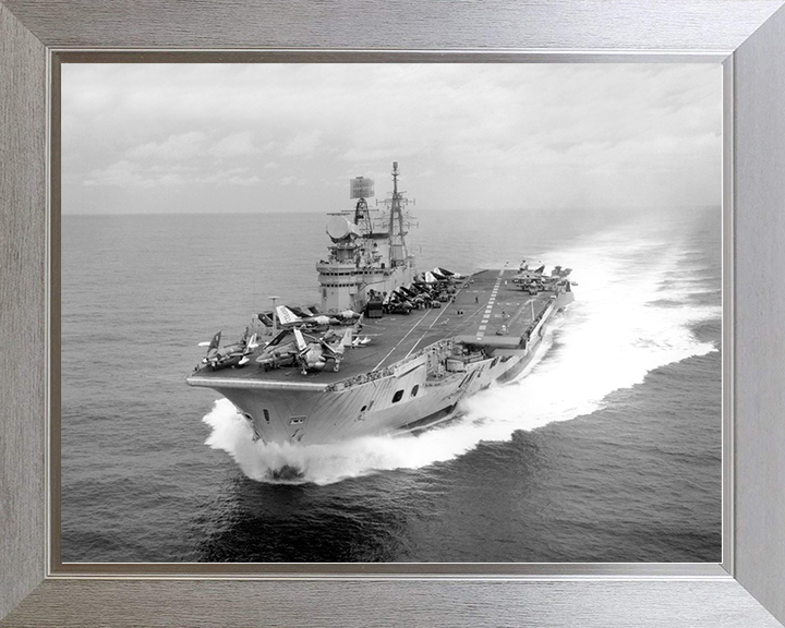 HMS Eagle (R05) Royal Navy Audacious Class Aircraft Carrier At Speed Photo Print Wall Art Decor Posters, Prints, & Visual Artwork Hampshire Prints 10 x 8 Silver Frame No