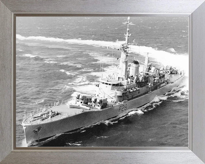 HMS Cleopatra (F28) Royal Navy Leander Class Frigate Starboard Turn Photo Print Wall Art Decor Posters, Prints, & Visual Artwork Hampshire Prints 10 x 8 Silver Frame No