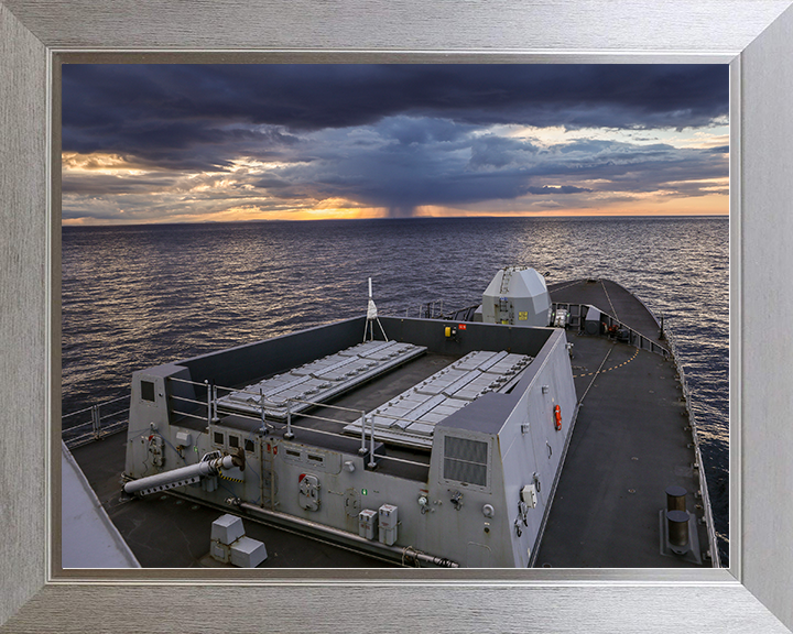 HMS Dragon (D35) Royal Navy Type 45 Destroyer Forecastle Sunset Photo Print Wall Art Decor Posters, Prints, & Visual Artwork Hampshire Prints 10 x 8 Silver Frame No