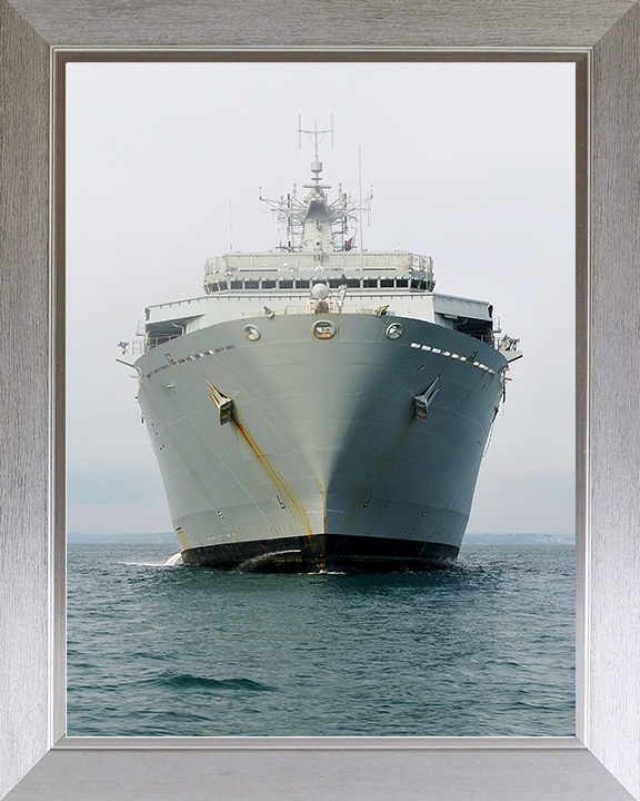HMS Bulwark (L15) Royal Navy Albion Class Amphibious Ship Bow View Photo Print Wall Art Decor Posters, Prints, & Visual Artwork Hampshire Prints 10 x 8 Silver Frame No