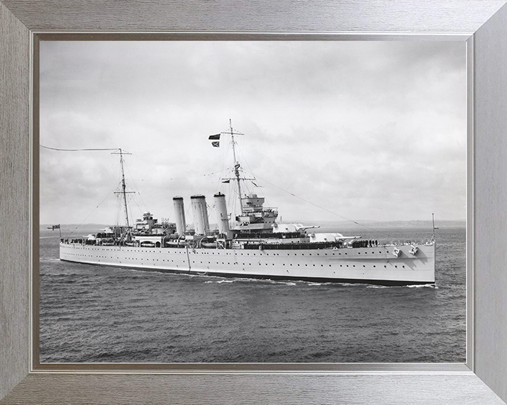 HMS Cornwall (56) Royal Navy County Class Heavy Cruiser Starboard View Photo Print Wall Art Decor Posters, Prints, & Visual Artwork Hampshire Prints 10 x 8 Silver Frame No