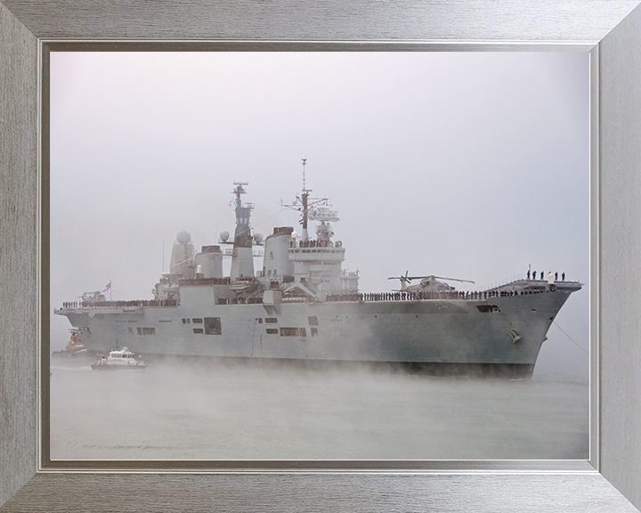 HMS Ark Royal (R07) Royal Navy Invincible Class Aircraft Carrier Paying Off Photo Print Wall Art Decor Posters, Prints, & Visual Artwork Hampshire Prints 10 x 8 Silver Frame No