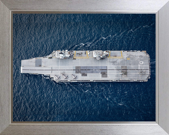HMS Queen Elizabeth R08 | Photo Print | Framed Print | Queen Elizabeth Class | Aircraft Carrier | Royal Navy Hampshire Prints