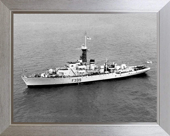 HMS Tintagel Castle K459 Royal Navy Castle class corvette Photo Print or Framed Print - Hampshire Prints