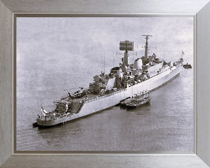HMS Fife D20 | Photo Print | Framed Print | Poster | County Class | Destroyer | Royal Navy Hampshire Prints