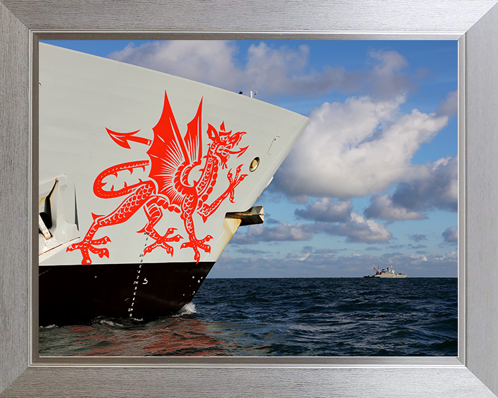 HMS Dragon (D35) Royal Navy Type 45 Destroyer Dragon Emblem Photo Print Wall Art Decor Posters, Prints, & Visual Artwork Hampshire Prints 10 x 8 Silver Frame No