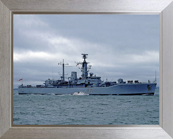 HMS Scylla F71 | Photo Print | Framed Print | Leander Class | Frigate | Royal Navy Hampshire Prints