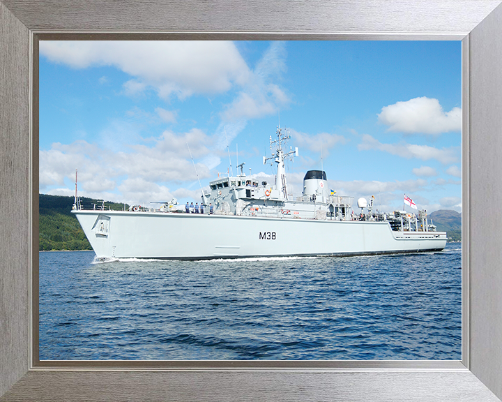 HMS Atherstone (M38) Royal Navy Hunt Class Mine Warfare Vessel Low Port Side View Photo Print Wall Art Decor Posters, Prints, & Visual Artwork Hampshire Prints 10 x 8 Silver Frame No