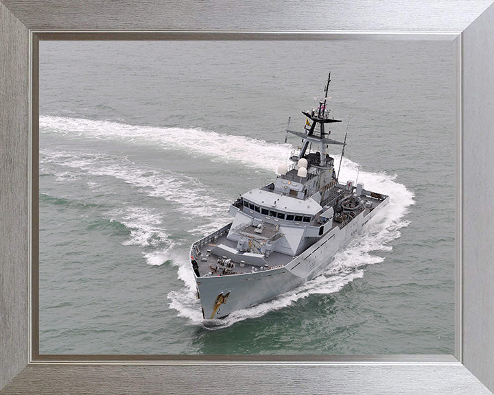 HMS Tyne P281 Royal Navy River class offshore patrol vessel Photo Print or Framed Print - Hampshire Prints