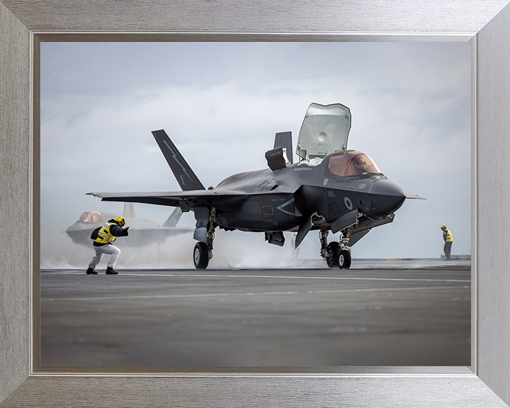 RAF F-35B Lightning jet flight deck Launch Photo Print - Royal Air Force Aircraft Hampshire Prints 10 x 8 Silver Frame No