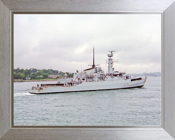 HMS Alacrity (F174) Royal Navy Type 21 Frigate Starboard View Photo Print Wall Art Decor Posters, Prints, & Visual Artwork Hampshire Prints 10 x 8 Silver Frame No