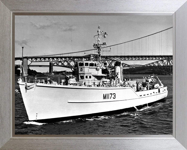 HMS Pollington M1173 | Photo Print | Framed Print | Ton Class | Minesweeper | Royal Navy Hampshire Prints