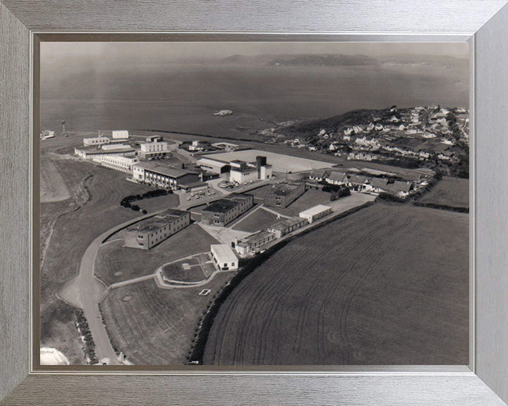 HMS Cambridge | Photo Print | Framed Print | Poster | Shore Establishment | Royal Navy Hampshire Prints