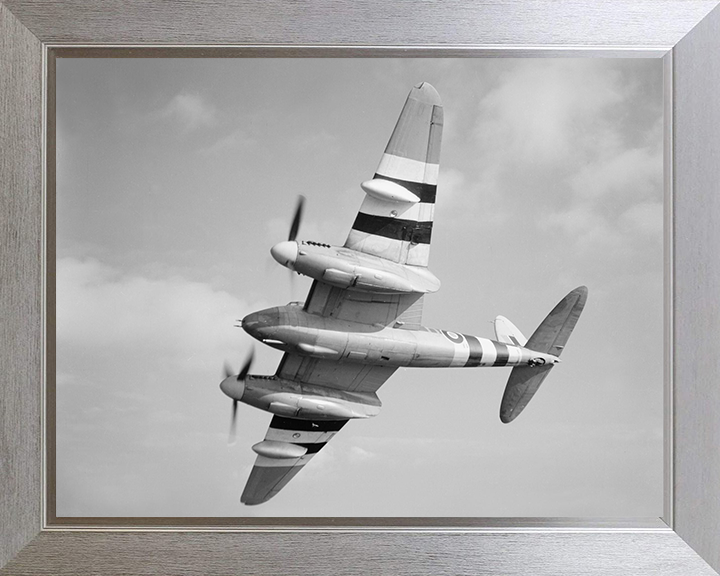 RAF De Havilland DH98 Mosquito in flight Photo Print - Royal Air Force Aircraft Hampshire Prints 10 x 8 Silver Frame No