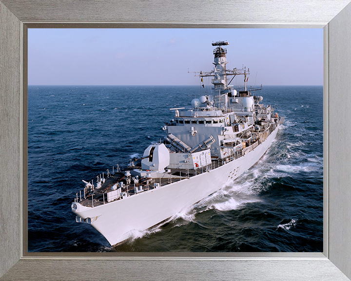 HMS Argyll (F231) Photo Print - Middle East 2009 - Royal Navy Type 23 Frigate Hampshire Prints 10 x 8 Silver Frame No