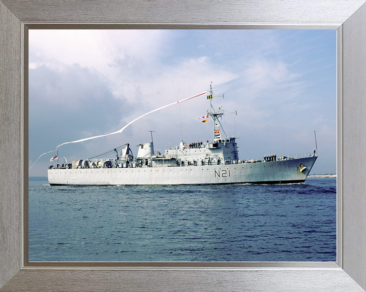 HMS Abdiel (N21) Royal Navy Abdiel Class Minelayer Photo Print Paying Off Warship Wall Art Posters, Prints, & Visual Artwork Hampshire Prints 10 x 8 Silver Frame No