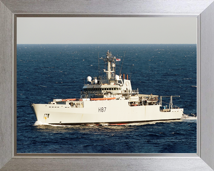 HMS Echo (H87) Royal Navy Echo Class Survey Vessel Port Side Photo Print Wall Art Decor Posters, Prints, & Visual Artwork Hampshire Prints 10 x 8 Silver Frame No