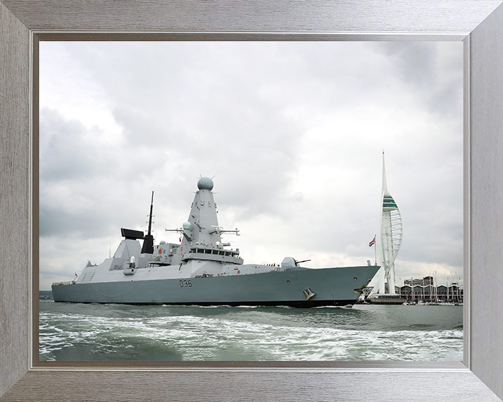 HMS Defender (D36) Royal Navy Type 45 Destroyer Leaving Portsmouth 2014 Photo Print Wall Art Decor Posters, Prints, & Visual Artwork Hampshire Prints 10 x 8 Silver Frame No