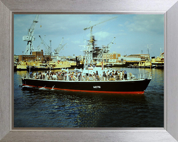 HMS Portisham M2781 Royal Navy Ham Class minesweeper Photo Print or Framed Print - Hampshire Prints