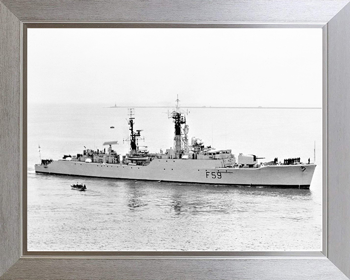 HMS Chichester (F59) Royal Navy Salisbury Class Frigate Starboard View Photo Print Wall Art Decor Posters, Prints, & Visual Artwork Hampshire Prints 10 x 8 Silver Frame No