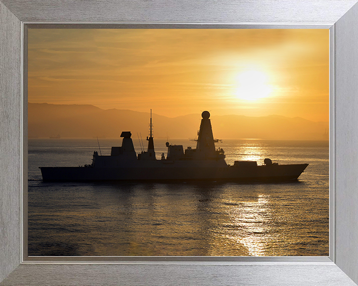HMS Dauntless (D33) Royal Navy Type 45 Destroyer Sunset Silhouette Photo Print Wall Art Decor Posters, Prints, & Visual Artwork Hampshire Prints 10 x 8 Silver Frame No