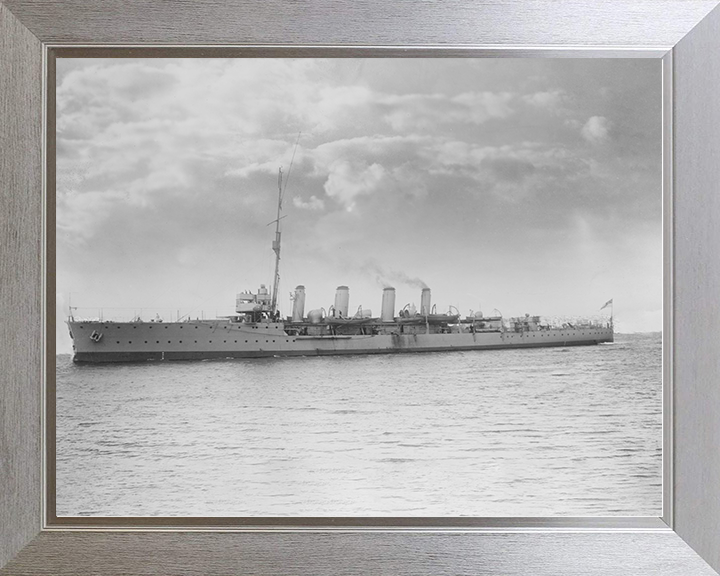 HMS Attentive (1904) Royal Navy Adventure Class Cruiser Port Side View Photo Print Wall Art Decor Posters, Prints, & Visual Artwork Hampshire Prints 10 x 8 Silver Frame No