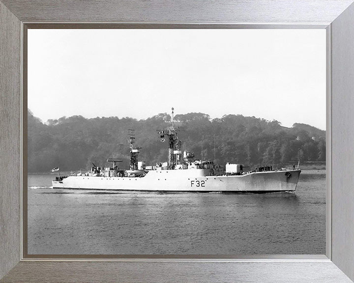 HMS Salisbury F32 | Photo Print | Framed Print | Salisbury Class | Frigate | Royal Navy Hampshire Prints
